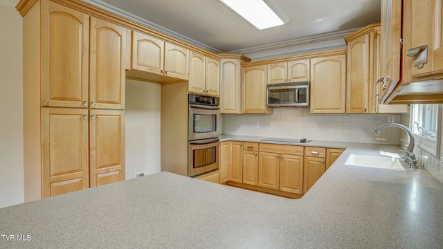 2005 Brentford Lane, Kingsport, TN 37664