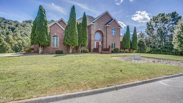 2005 Brentford Lane, Kingsport, TN 37664