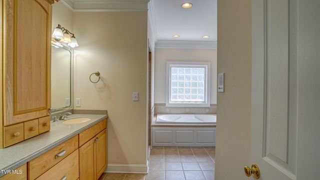 2005 Brentford Lane, Kingsport, TN 37664