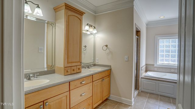 2005 Brentford Lane, Kingsport, TN 37664
