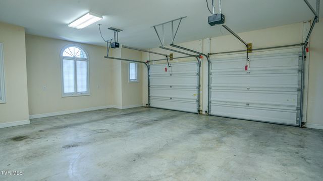 2005 Brentford Lane, Kingsport, TN 37664