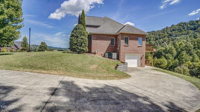2005 Brentford Lane, Kingsport, TN 37664