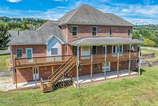 2005 Brentford Lane, Kingsport, TN 37664