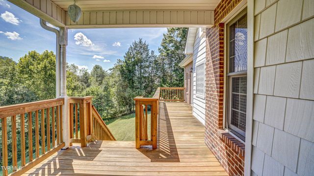 2005 Brentford Lane, Kingsport, TN 37664