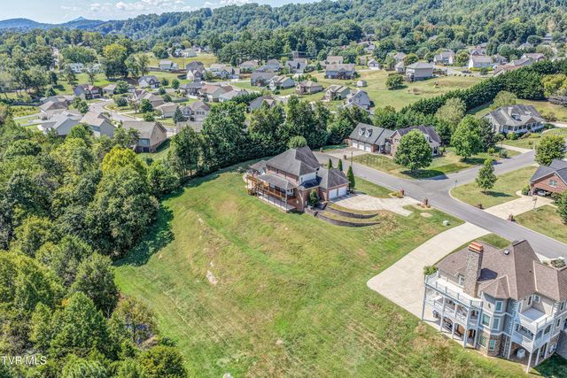 2005 Brentford Lane, Kingsport, TN 37664