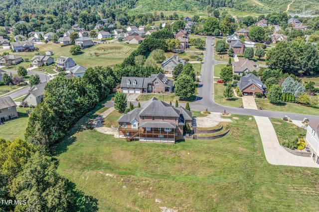 2005 Brentford Lane, Kingsport, TN 37664