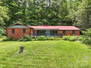 71 Auburn Park Drive, Waynesville, NC 28786