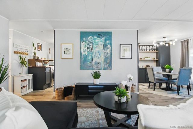 525 W El Norte Pkwy 126, Escondido, CA 92026