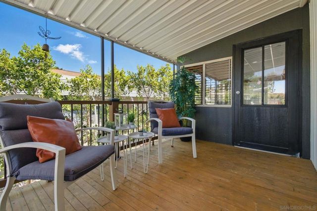 525 W El Norte Pkwy 126, Escondido, CA 92026