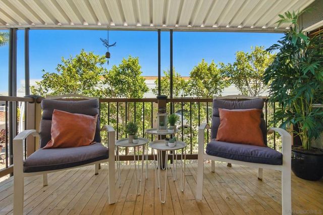 525 W El Norte Pkwy 126, Escondido, CA 92026