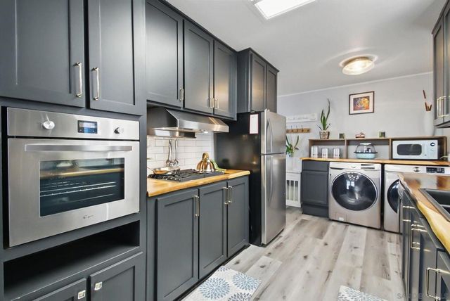 525 W El Norte Pkwy 126, Escondido, CA 92026