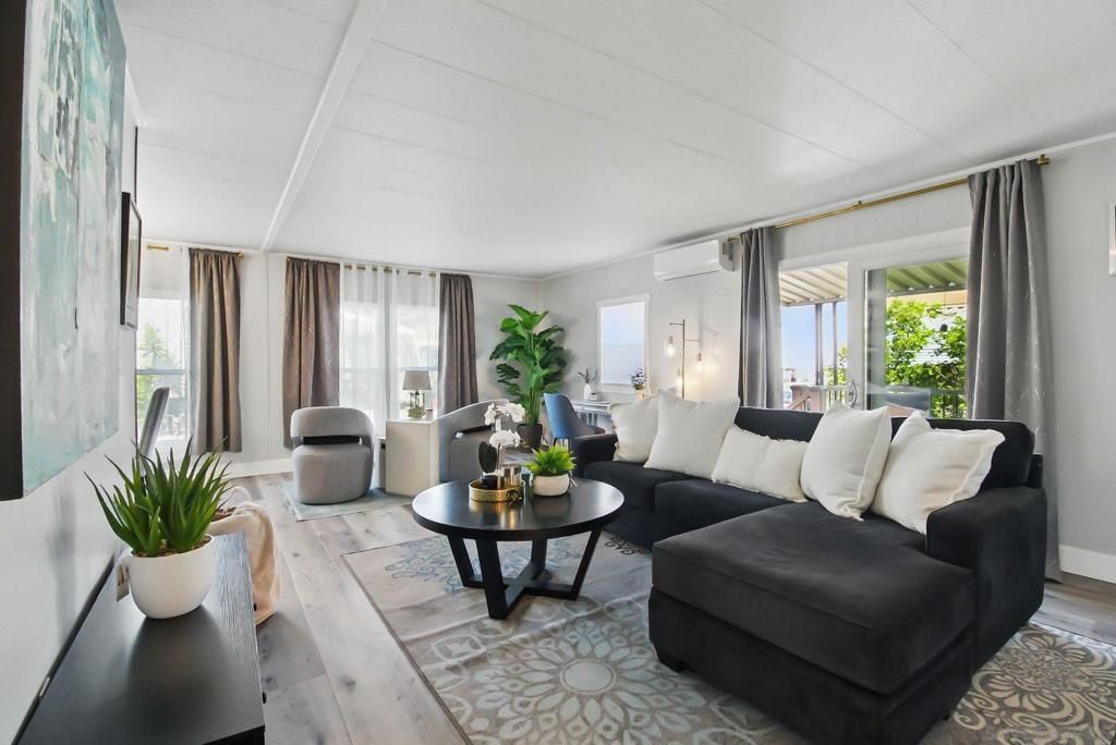 525 W El Norte Pkwy 126, Escondido, CA 92026