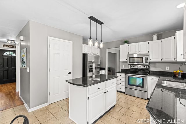 7429 Saint George Circle, Portage, MI 49024