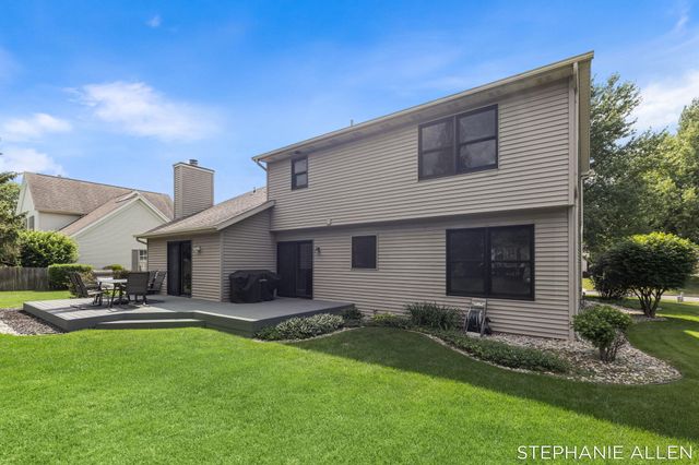 7429 Saint George Circle, Portage, MI 49024