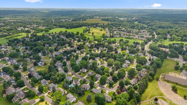 7429 Saint George Circle, Portage, MI 49024