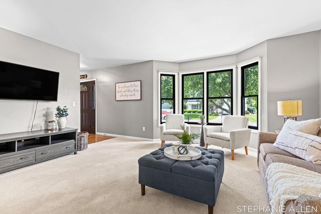 7429 Saint George Circle, Portage, MI 49024