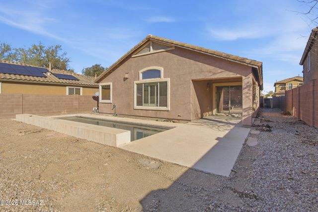 114 S Beyerville Place, Sahuarita, AZ 85629