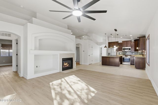 114 S Beyerville Place, Sahuarita, AZ 85629