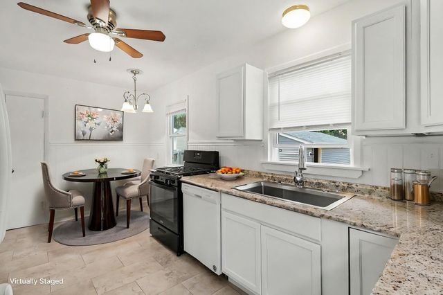 145 18th Avenue S, South Saint Paul, MN 55075