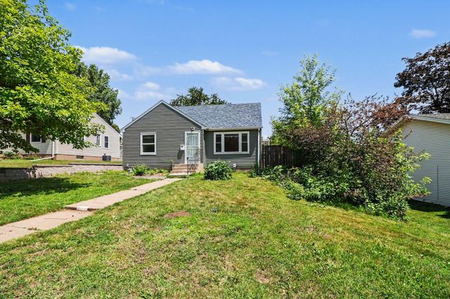145 18th Avenue S, South Saint Paul, MN 55075