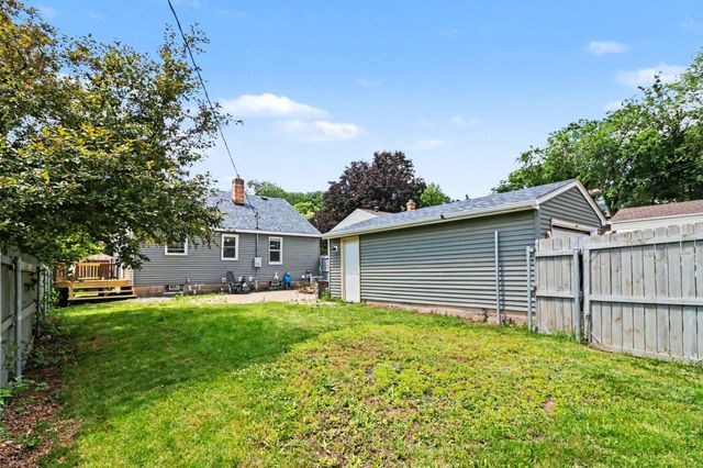 145 18th Avenue S, South Saint Paul, MN 55075