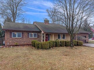 7761 Stout Avenue, Grosse Ile Twp, MI 48138