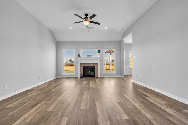 1075 Harrisburg Road, Brenham, TX 77833