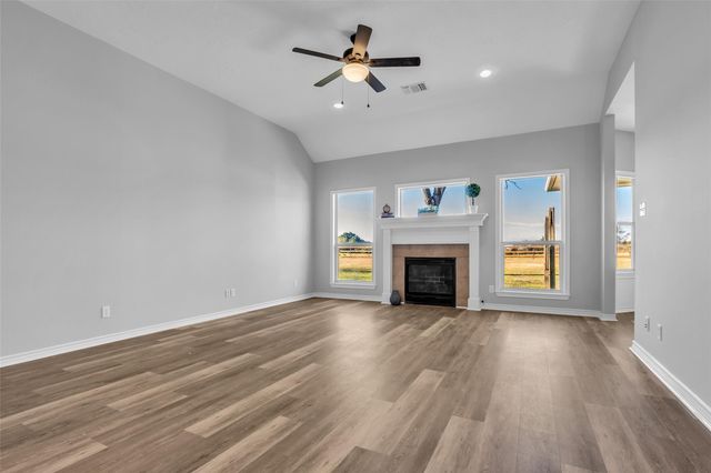 1075 Harrisburg Road, Brenham, TX 77833