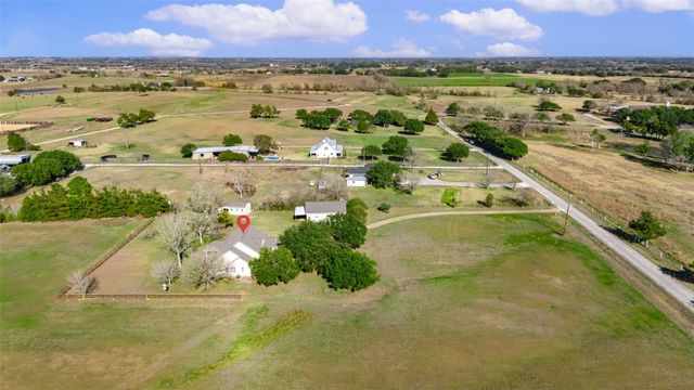1075 Harrisburg Road, Brenham, TX 77833