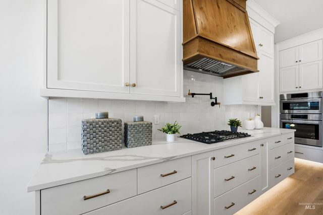 24897 Ardmore Ct, Caldwell, ID 83607