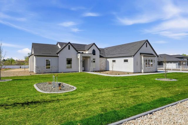 24897 Ardmore Ct, Caldwell, ID 83607