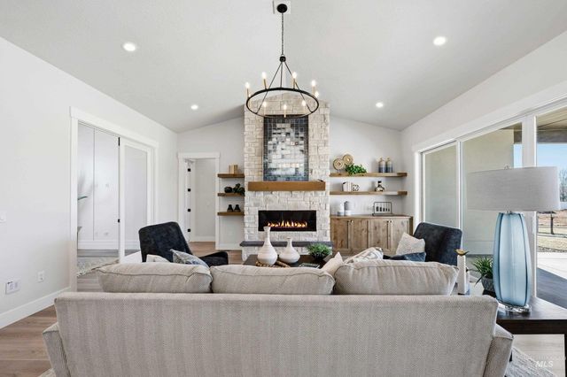 24897 Ardmore Ct, Caldwell, ID 83607