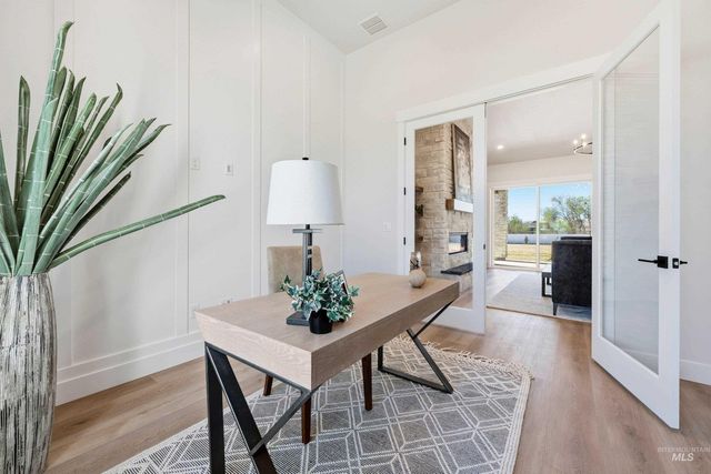 24897 Ardmore Ct, Caldwell, ID 83607