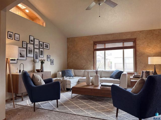 7504 S Aftyn Ave Avenue, Sioux Falls, SD 57108