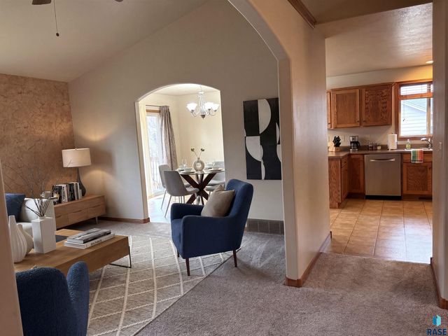 7504 S Aftyn Ave Avenue, Sioux Falls, SD 57108
