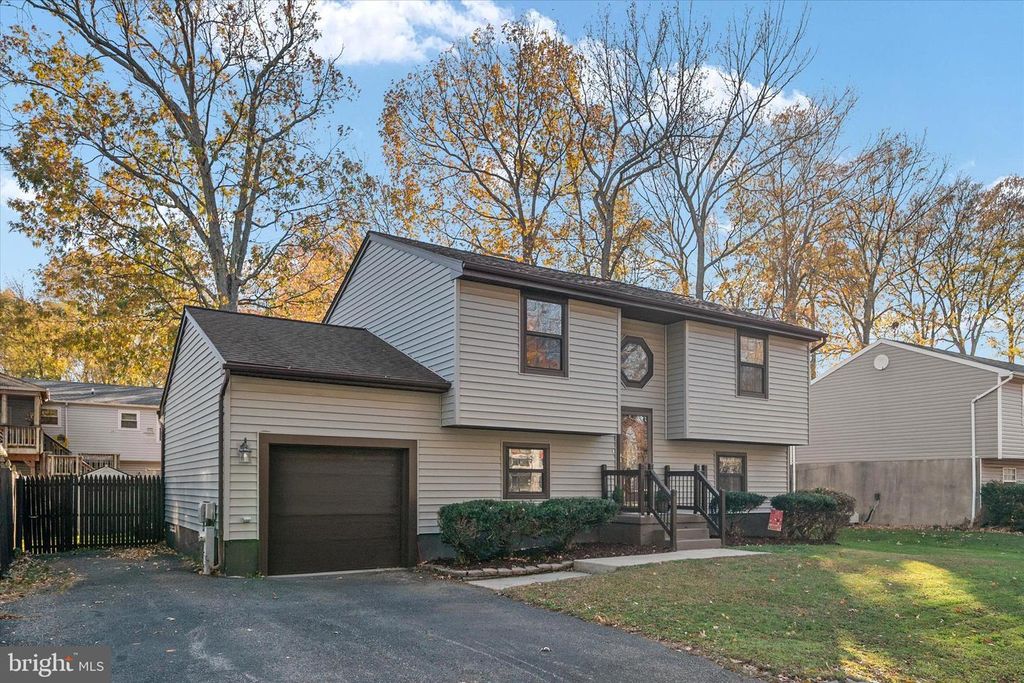 1215 GARRET AVE, Churchton, MD 20733