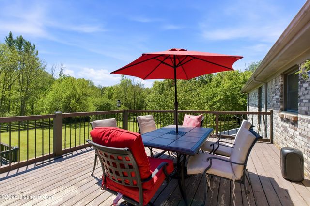 2010 Clearview Dr, La Grange, KY 40031