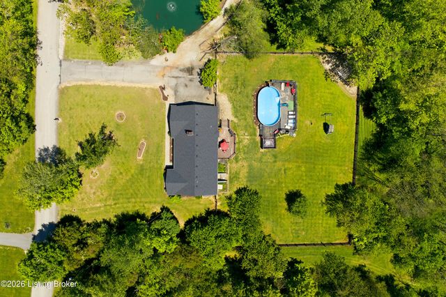 2010 Clearview Dr, La Grange, KY 40031
