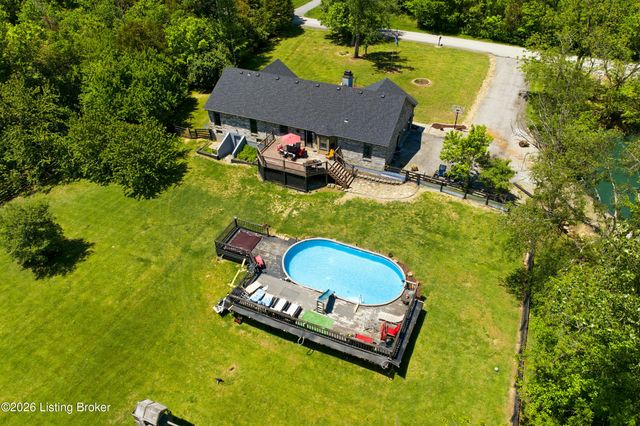 2010 Clearview Dr, La Grange, KY 40031
