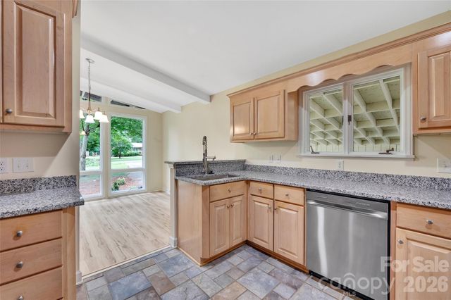 233 Dogwood Drive, Mount Holly, NC 28120