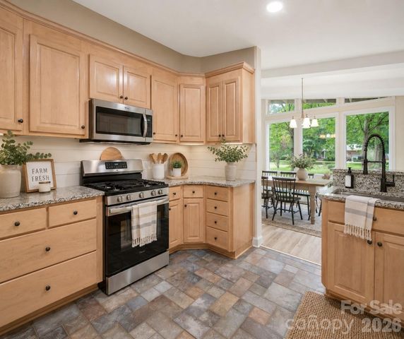233 Dogwood Drive, Mount Holly, NC 28120
