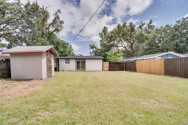 516 5TH AVENUE NE, Largo, FL 33770