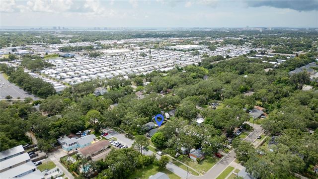 516 5TH AVENUE NE, Largo, FL 33770