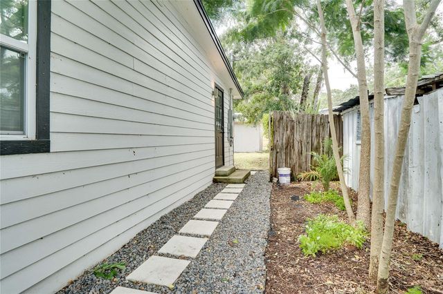 516 5TH AVENUE NE, Largo, FL 33770