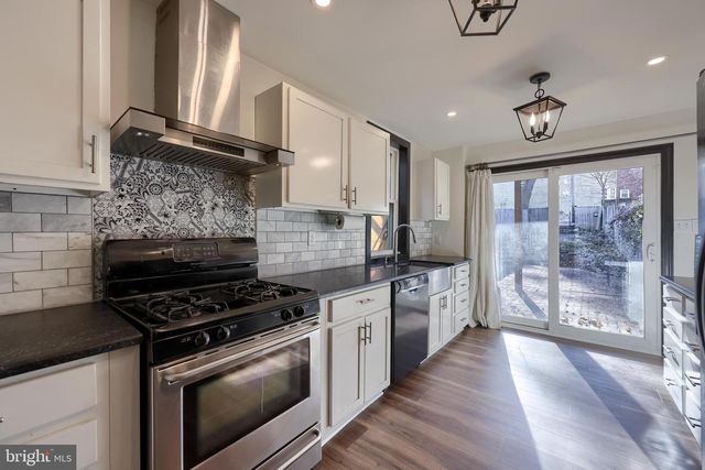 522 E ORANGE ST, Lancaster, PA 17602