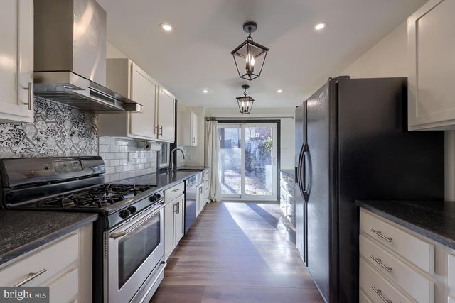 522 E ORANGE ST, Lancaster, PA 17602