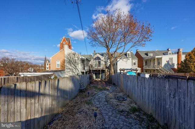 522 E ORANGE ST, Lancaster, PA 17602