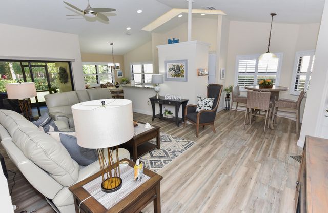 438 SW Jefferson Circle, Port St. Lucie, Port St Lucie, FL 34986