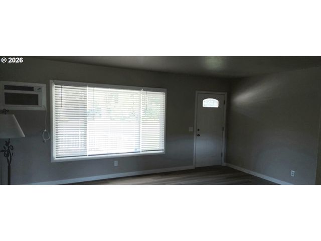 855 S 57TH St, Springfield, OR 97478