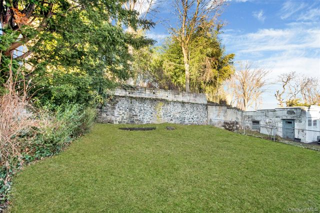 43 Lawrence Avenue, Sleepy Hollow, NY 10591